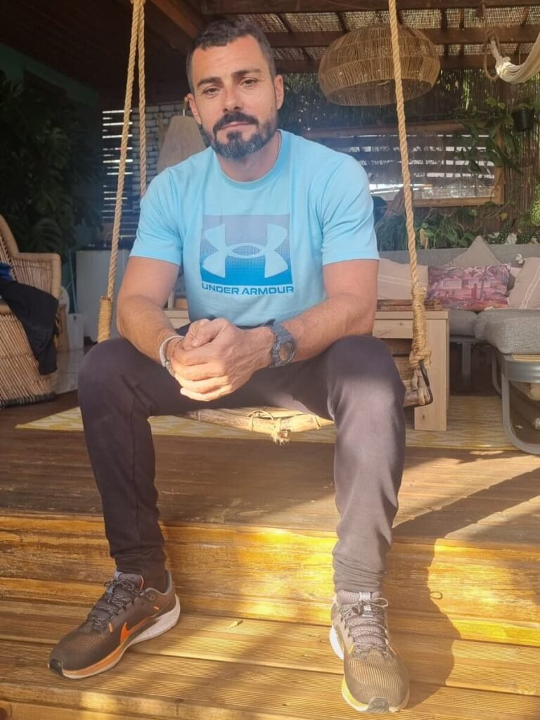 portrait d'un coach sportif professionnel à la réunion